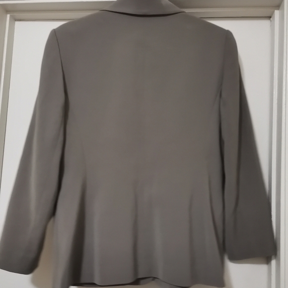 East 5th Nanotex Fabric Womens Size 12, 3 Button Military Green Blazer Jacket - Picture 2 of 7